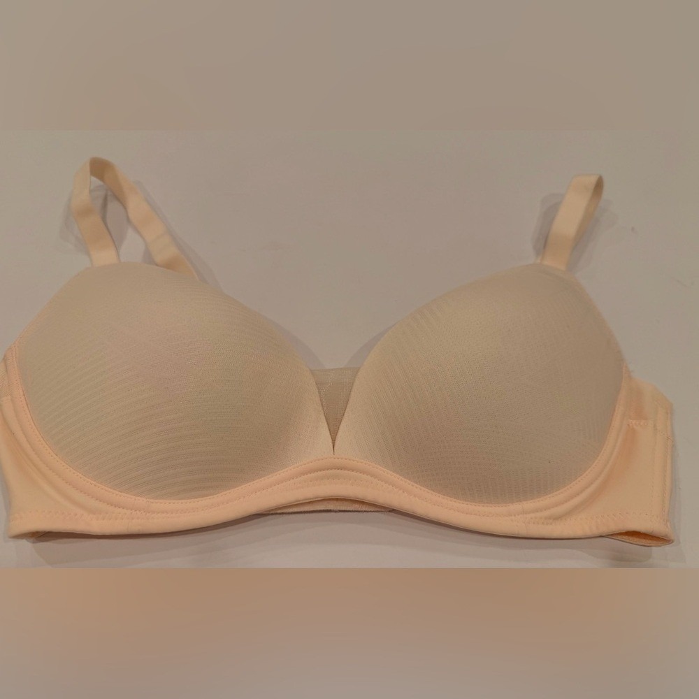 Wacoal Nude Seamless T-Shirt Bra‎ Size D-M New Without Tags